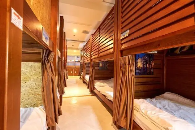 Ortak Ranzalı Oda, Karma Ranzalı Oda