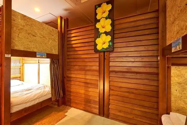 Ortak Ranzalı Oda, Karma Ranzalı Oda