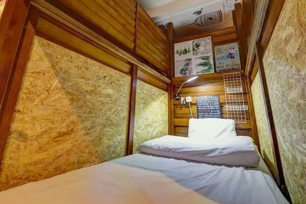 Ortak Ranzalı Oda, Karma Ranzalı Oda