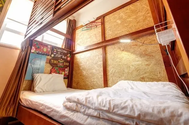 Ortak Ranzalı Oda, Karma Ranzalı Oda