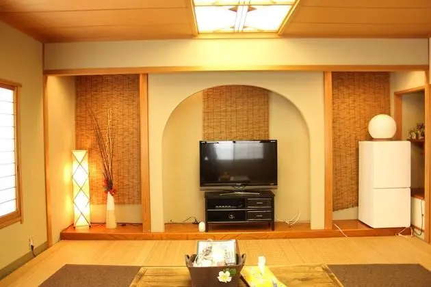 Superior Oda (Japanese Style, for 7 Guests)