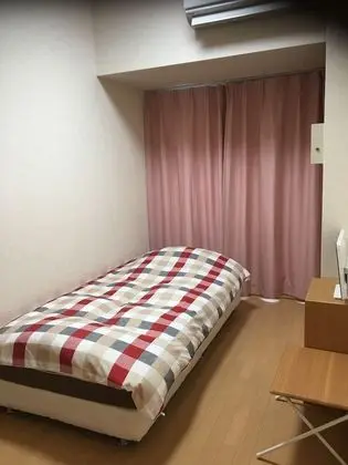 Tek Kişilik Oda, Sigara İçilmez