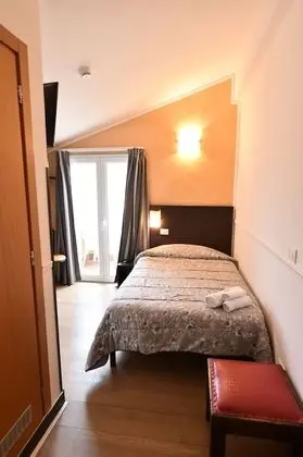 Basic Tek Kişilik Oda