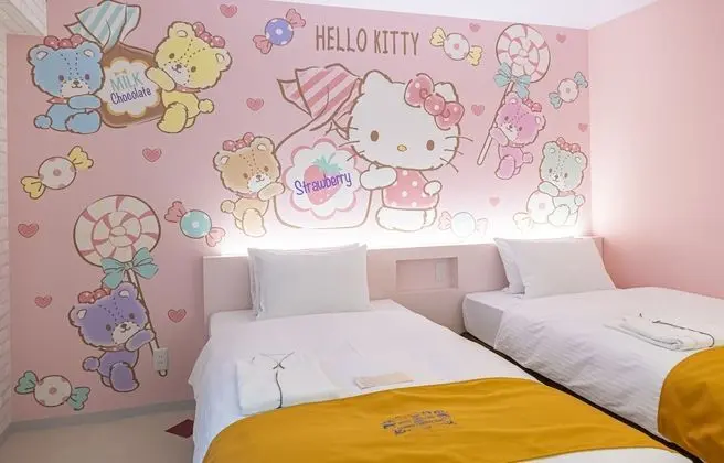 Design İki Ayrı Yataklı Oda, Sigara İçilmez (Hello Kitty)