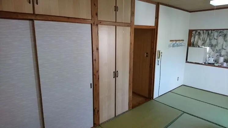 Traditional Oda, Ortak Banyo (15m sq)