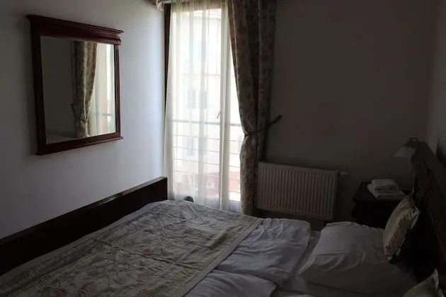 Tek Büyük veya İki Ayrı Yataklı Oda