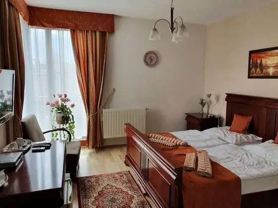 Tek Büyük veya İki Ayrı Yataklı Oda