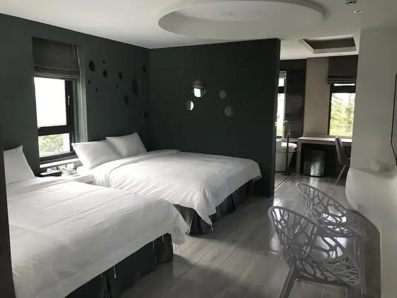 Dört Kişilik Oda, Dağ Manzaralı (302)