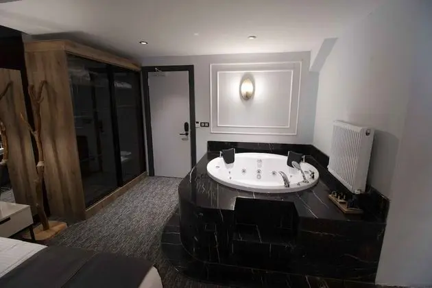 Luxury Stüdyo Süit, Jakuzi