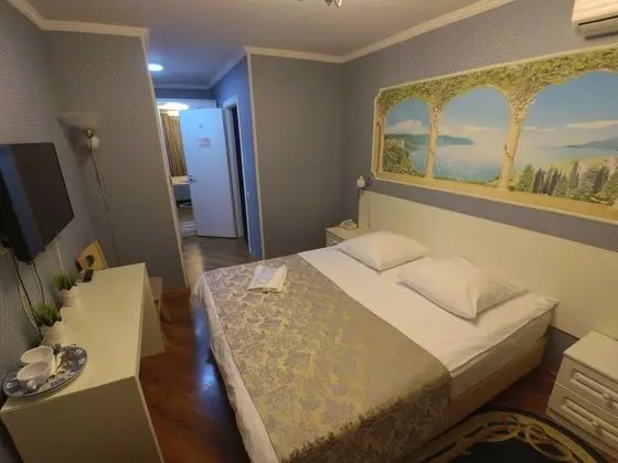 Comfort Tek Büyük veya İki Ayrı Yataklı Oda