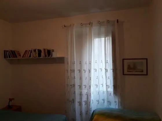 Üç Kişilik Oda, Ortak Banyo