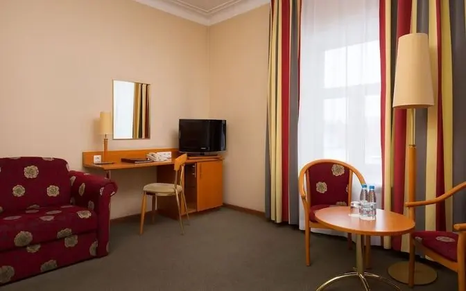 Comfort Tek Büyük veya İki Ayrı Yataklı Oda