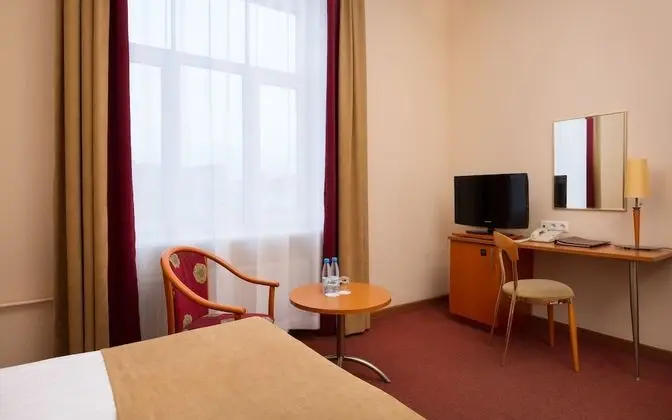 Comfort Tek Büyük veya İki Ayrı Yataklı Oda