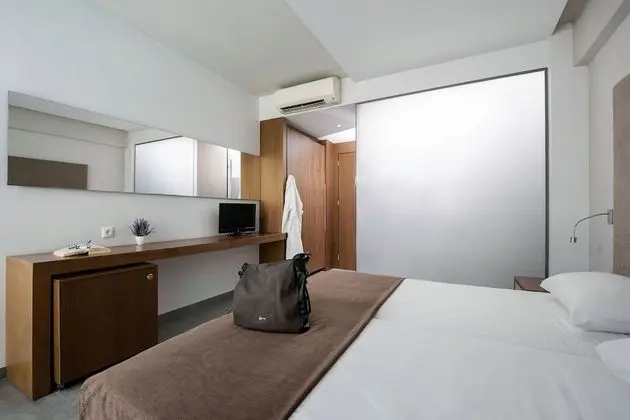 Double Room City View No Balcony