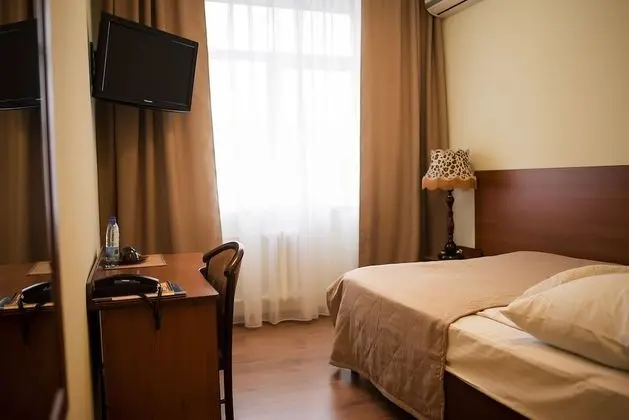 Comfort Tek Büyük Yataklı Oda