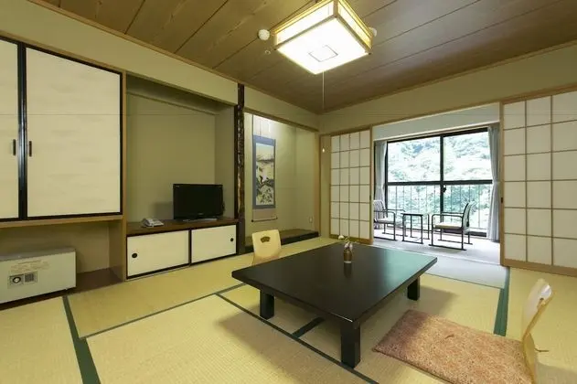 Traditional Oda, Sigara İçilmez (Japanese Style, Breakfast Included)