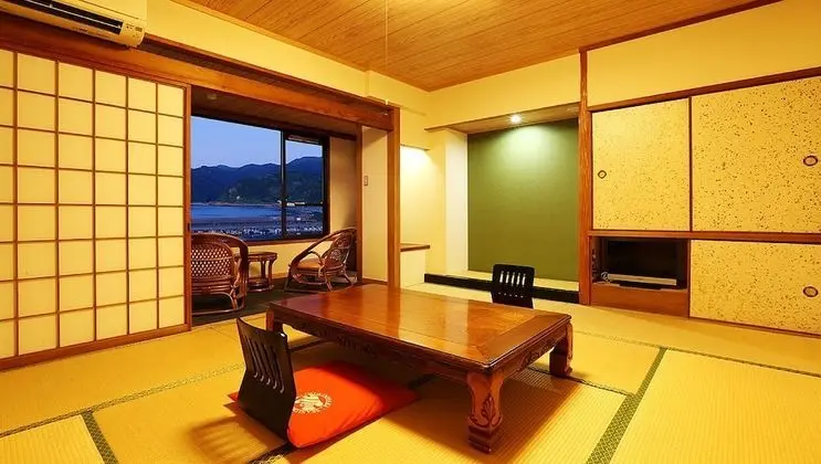 Economy Oda, Sigara İçilmez, Okyanus Manzaralı