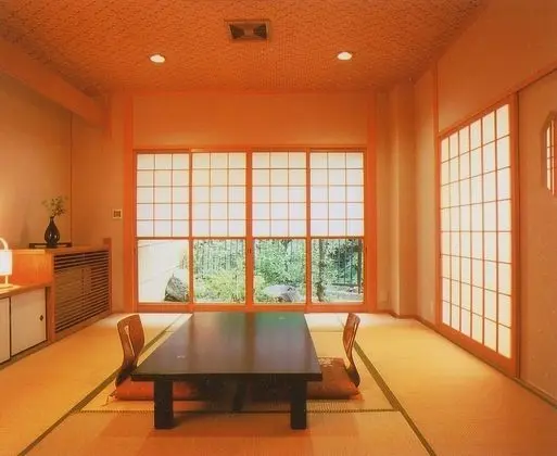 Japanese Tatami Room, Non-smoking (Customer cannot check-in after 9pm)  No Restaurant around Hotel.