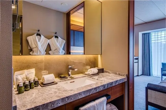 Tek Büyük Yataklı Oda, Sigara İçilmez (Breakfast, Minibar in the fridge free)