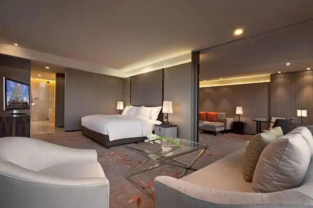 Prestige Suite, 1 King Bed