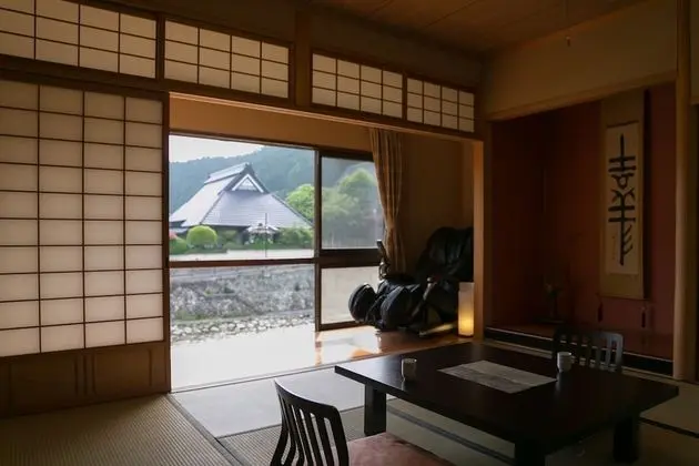 Traditional Oda, Sigara İçilmez, Nehir Manzaralı (Japanese Modern-Style)