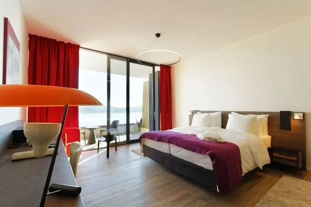 Superior Tek Büyük veya İki Ayrı Yataklı Oda, Balkon, Deniz Manzaralı