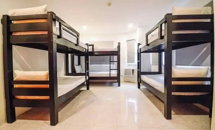 Ortak Ranzalı Oda, Sadece kadınlar için (6 beds)
