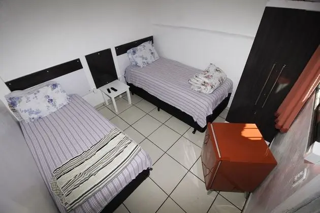 İki Ayrı Yataklı Oda, 2 Tek Kişilik Yatak, Ortak Banyo