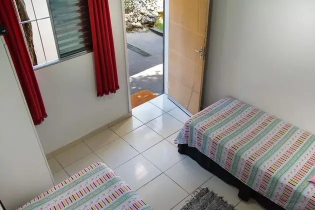 İki Ayrı Yataklı Oda, 2 Tek Kişilik Yatak, Ortak Banyo