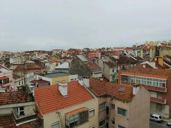 Tek Büyük Yataklı Oda, Ortak Banyo (1)