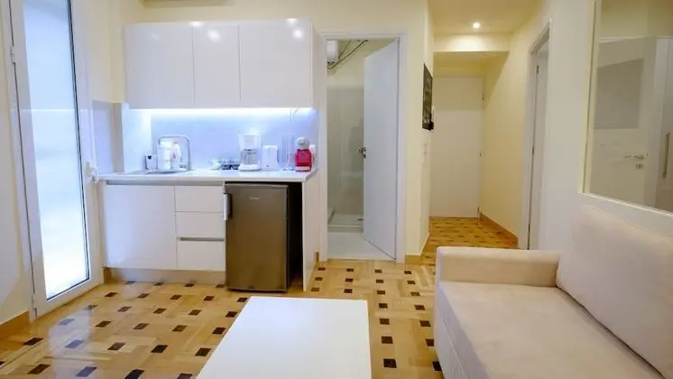 Apart Daire, 1 Yatak Odası (Modern 1BR Flat)