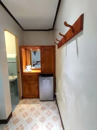 Üç Kişilik Oda, Sigara İçilmez, Bahçe Manzaralı