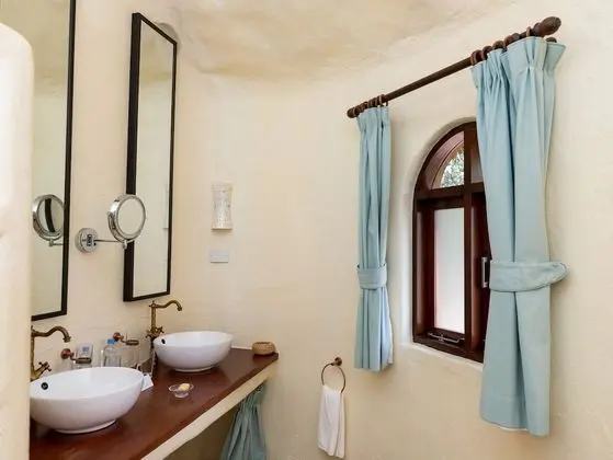 Luxury Tek Büyük Yataklı Oda, Balkon, Dağ Manzaralı