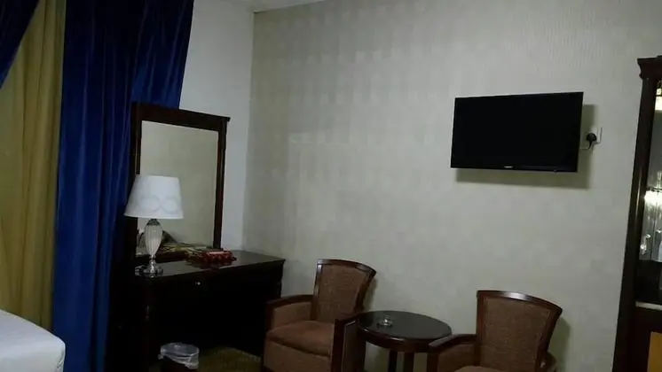 Üç Kişilik Oda