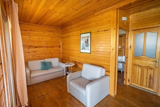 https://images.etstur.com/files/images/hotelImages/TR/50622/l/Olbios-Marina-Resort-Hotel-Oda-392201.jpg