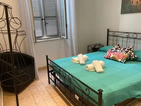 Superior Tek Büyük Yataklı Oda (2)