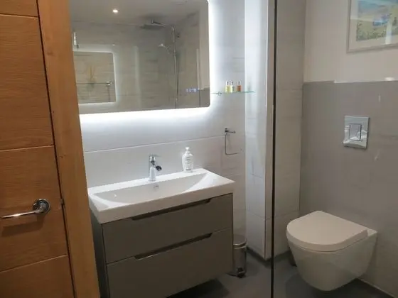 Apart Daire, Banyolu/Duşlu