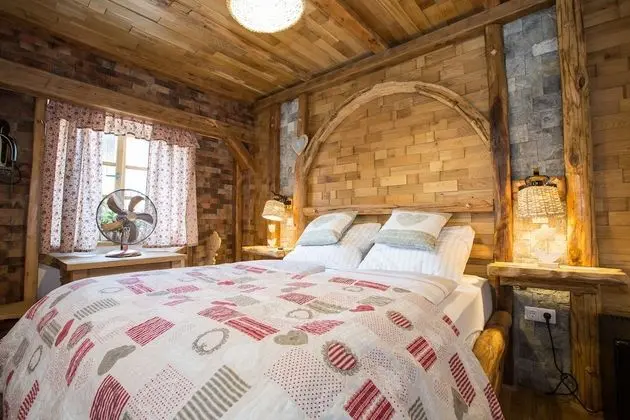 Comfort Tek Büyük Yataklı Oda