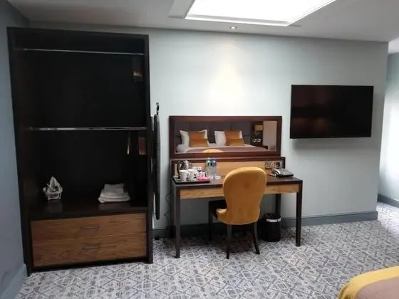 Tek Büyük veya İki Ayrı Yataklı Oda