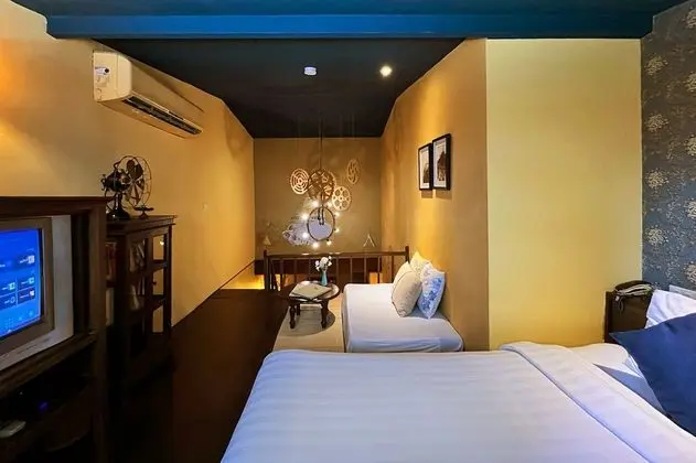 Premier Çatı Katı (Loft) (Double-storey room)