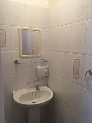 Superior Tek Büyük Yataklı Oda, Banyolu/Duşlu (Turret Double Room)