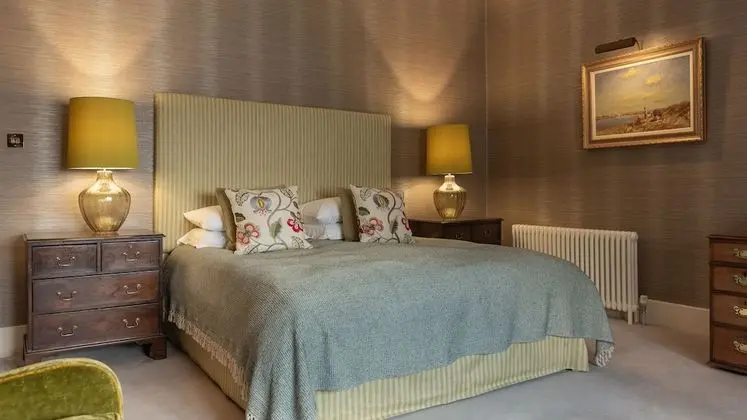 Deluxe Tek Büyük Yataklı Oda, Banyolu/Duşlu, Bahçe Manzaralı