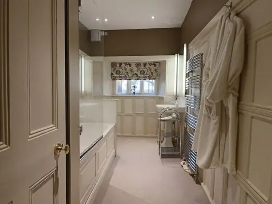 Deluxe Tek Büyük Yataklı Oda, Banyolu/Duşlu, Bahçe Manzaralı