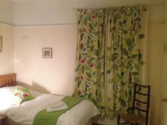 İki Ayrı Yataklı Oda, Banyolu/Duşlu