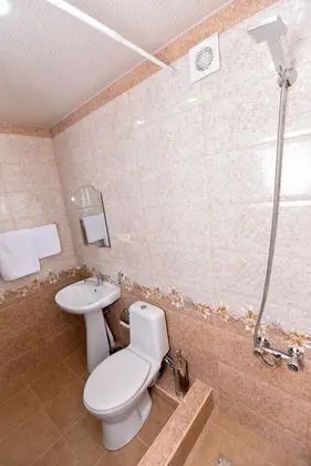 Ortak Ranzalı Oda, Sadece kadınlar için