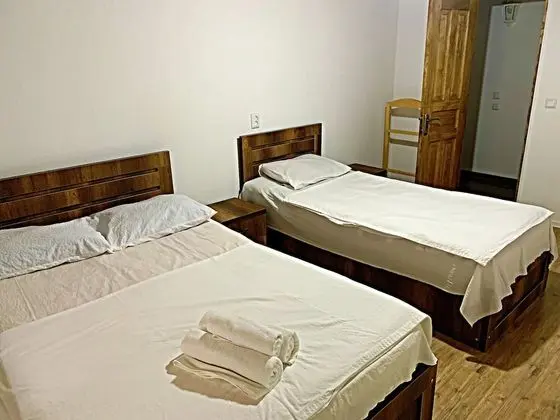 Üç Kişilik Oda, Birden Çok Yatak, Bahçe Manzaralı