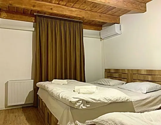 Üç Kişilik Oda, Birden Çok Yatak, Bahçe Manzaralı