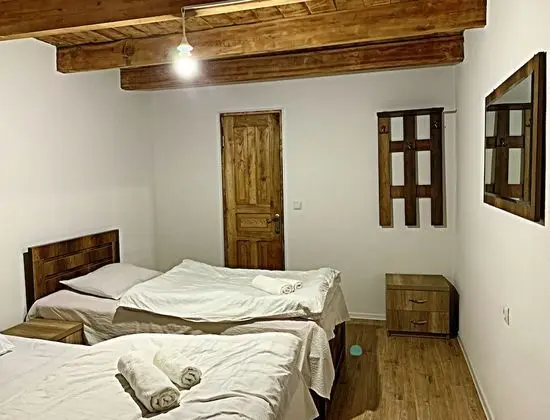 Üç Kişilik Oda, Birden Çok Yatak, Bahçe Manzaralı