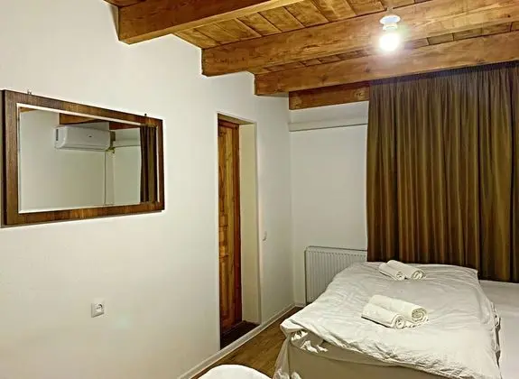 Üç Kişilik Oda, Birden Çok Yatak, Bahçe Manzaralı