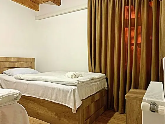 Üç Kişilik Oda, Birden Çok Yatak, Bahçe Manzaralı